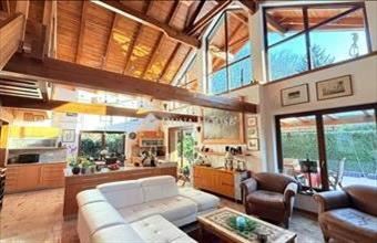 Eladó Budapest III. kerületi családi ház hirdetés (93392269)