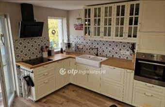 Eladó Pécsi családi ház hirdetés (89432484)