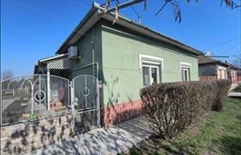 Eladó Törökszentmiklósi családi ház hirdetés (32679464)