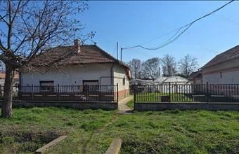 Eladó Cibakházai családi ház hirdetés (45537875)