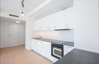 Eladó Balatonkenesei tégla lakás hirdetés (99193982)