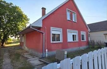 Eladó Kunfehértói családi ház hirdetés (41872498)