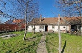 Eladó Csongrádi családi ház hirdetés (37399624)