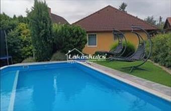 Eladó Felsőörsi családi ház hirdetés (48397995)