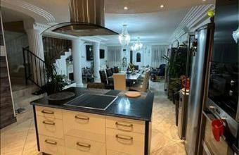 Eladó Budapest XV. kerületi családi ház hirdetés (44478475)