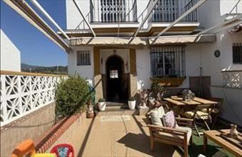 Eladó Spanyolországi sorház hirdetés (94447153)