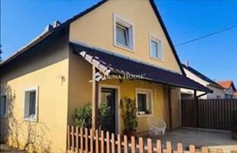 Eladó Pécsi családi ház hirdetés (23691375)