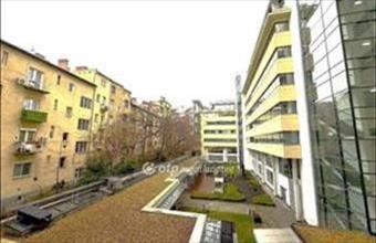 Eladó Budapest II. kerületi csúsztatott zsalus lakás hirdetés (32757337)