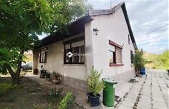 Eladó Vecsési családi ház hirdetés (34354939)