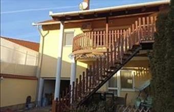 Eladó Szegedi ikerház hirdetés (67737167)