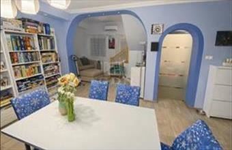 Eladó Budapest III. kerületi családi ház hirdetés (23237985)