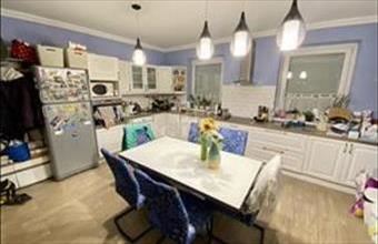 Eladó Budapest III. kerületi családi ház hirdetés (23237985)