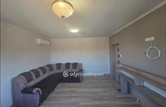 Eladó Celldömölki tégla lakás hirdetés (73653223)