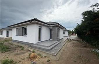 Eladó Hajdúsámsoni ikerház hirdetés (37562824)