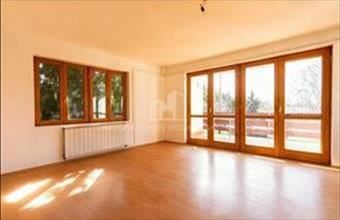 Eladó Velencei családi ház hirdetés (93377994)