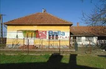 Eladó Kőröstetétleni családi ház hirdetés (49953249)