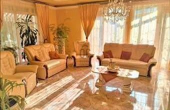 Eladó Budapest XV. kerületi családi ház hirdetés (41931348)