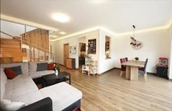 Eladó Budapest XV. kerületi ikerház hirdetés (48452839)