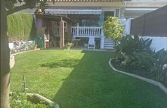 Eladó Spanyolországi sorház hirdetés (26383271)