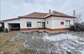 Eladó Mezőhegyesi családi ház hirdetés (45537449)