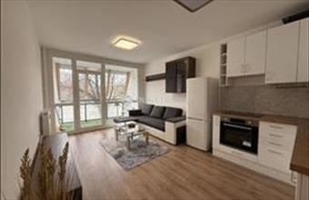 Eladó Pécsi panel lakás hirdetés (74428443)