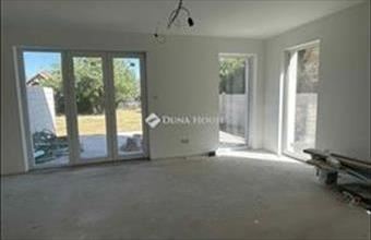 Eladó Budapest XVIII. kerületi ikerház hirdetés (77733733)