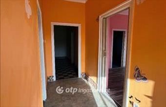 Eladó Szászvári családi ház hirdetés (42728157)