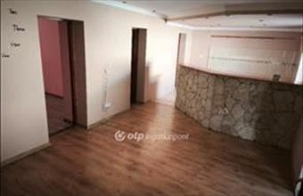 Eladó Mezőtúri családi ház hirdetés (73946754)