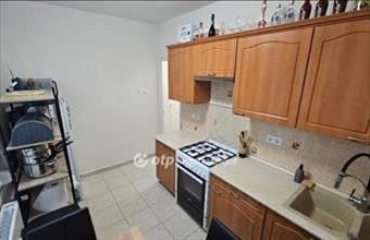 Eladó Egeri csúsztatott zsalus lakás hirdetés (34347495)