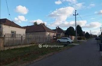 Eladó Verpeléti családi ház hirdetés (97632132)