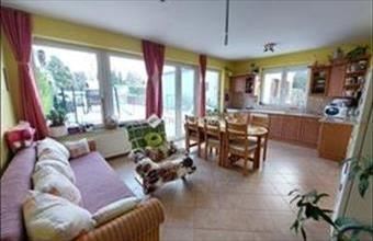 Eladó Budapest III. kerületi családi ház hirdetés (57696342)