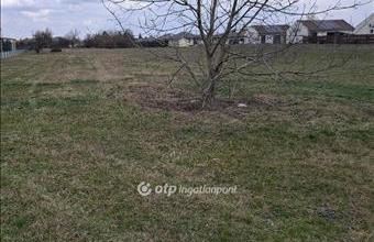 Eladó Székesfehérvári lakóövezeti telek hirdetés (62922335)