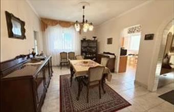 Eladó Debreceni családi ház hirdetés (27114343)