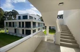 Eladó Balatonfenyvesi tégla lakás hirdetés (73754538)