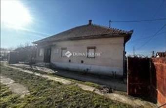 Eladó Jászfényszarui családi ház hirdetés (52372363)