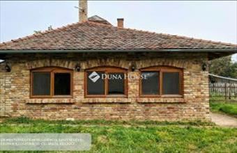 Eladó Magyarcsanádi családi ház hirdetés (21517754)