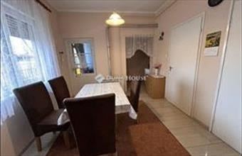 Eladó Bajai családi ház hirdetés (37879971)