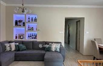 Eladó Mosonmagyaróvári ikerház hirdetés (37595517)