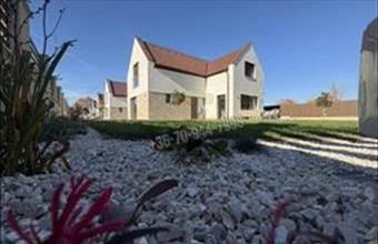 Eladó Majosházai családi ház hirdetés (32748854)