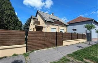 Eladó Törökszentmiklósi családi ház hirdetés (91485375)