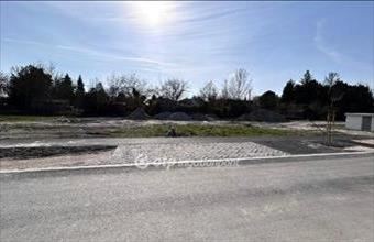 Eladó Győri lakóövezeti telek hirdetés (42494577)