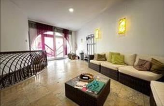 Eladó Pécsi üzlethelyiség utcafronton hirdetés (42935587)