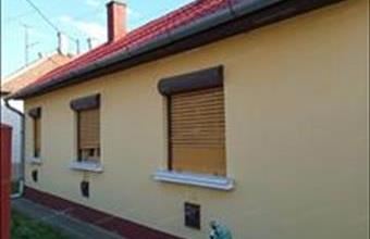 Eladó Szolnoki családi ház hirdetés (42783319)