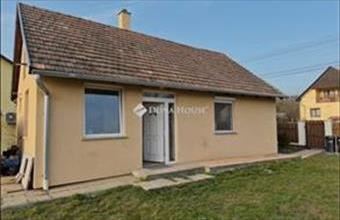 Eladó Baracskai családi ház hirdetés (73991534)