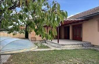 Eladó Szekszárdi családi ház hirdetés (92735137)