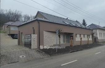 Eladó Szekszárdi tégla lakás hirdetés (43372347)