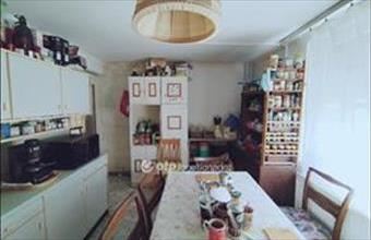 Eladó Ajkai családi ház hirdetés (83452379)