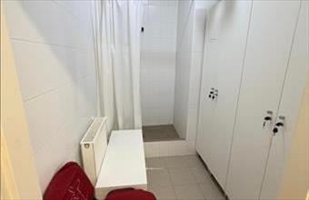 Eladó Debreceni üzlethelyiség utcafronton hirdetés (25525339)