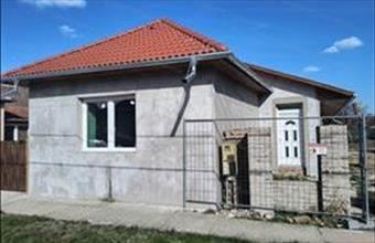 Eladó Törökszentmiklósi családi ház hirdetés (37176942)