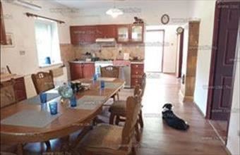 Eladó Piliscsévi családi ház hirdetés (25733616)